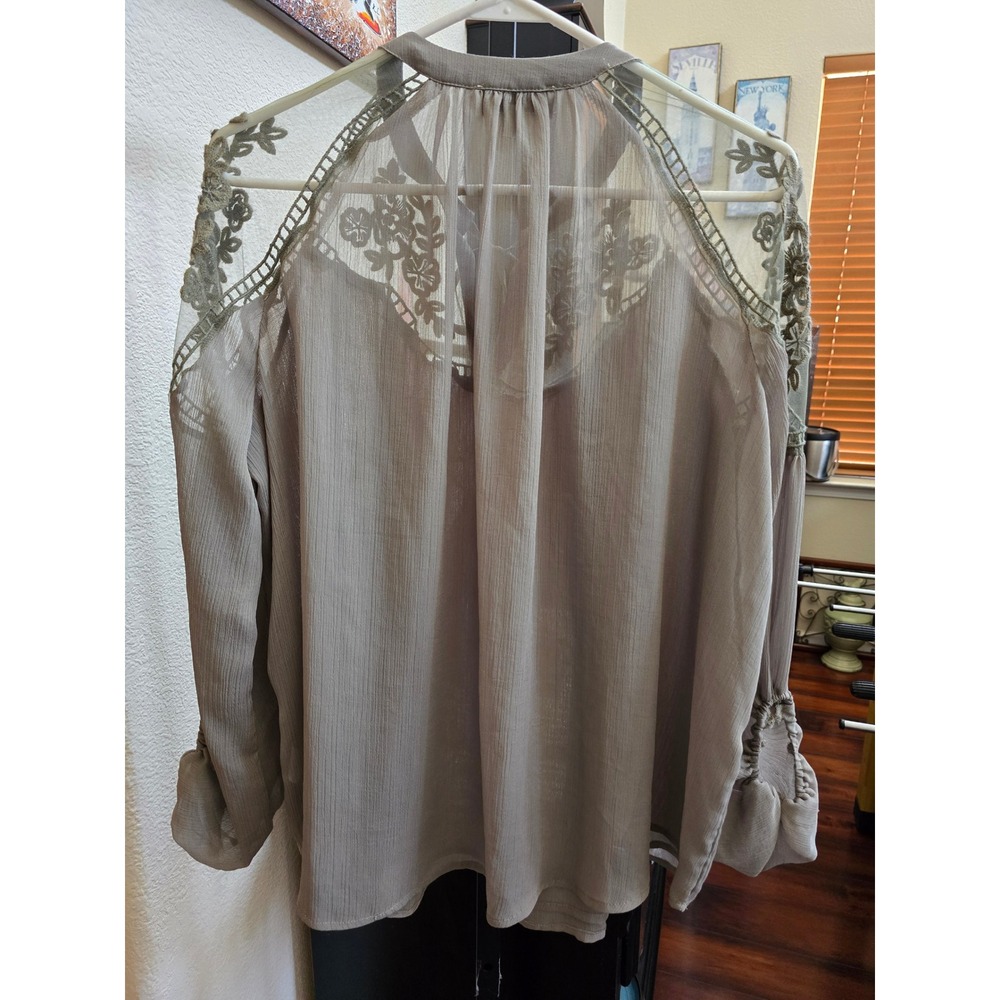 Hayden Los Angeles Taupe Embroidered Boho Tie Neck Oversized Flowy Blouse S/M - Picture 5 of 7
